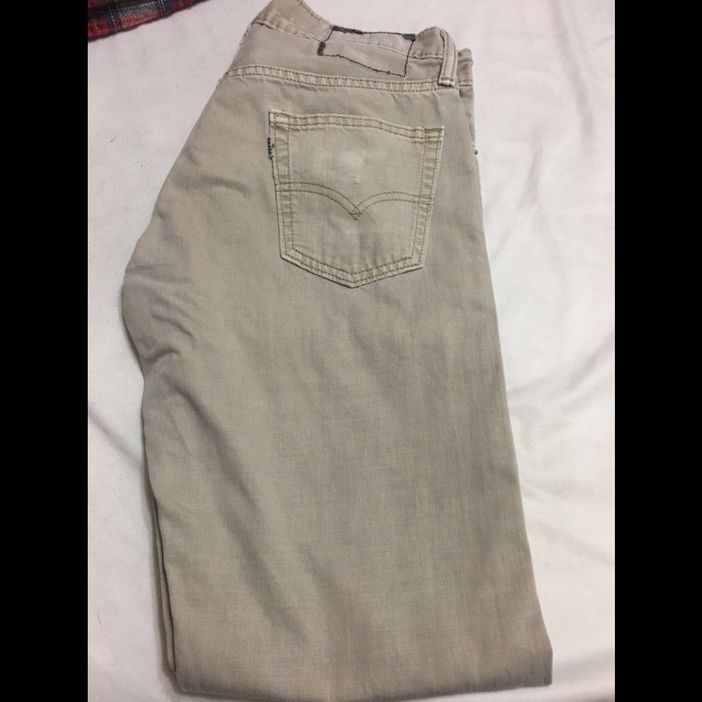 514 tan Levi slim straight jeans